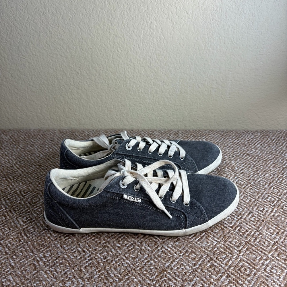 Taos Star Charcoal Grey Wash Canvas Low Top Casual Sneakers Sz 10 Women's EUC